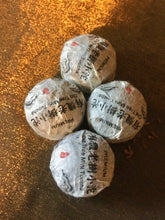 Load image into Gallery viewer, Puerh Tea: Gold Leaf (Pressed Cakes and Tuochas) (Old Bush)